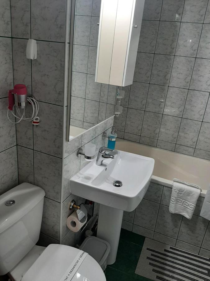 Ultracentral,Parcul Catedralei,Apartament 2 Camere Bacău Exteriér fotografie